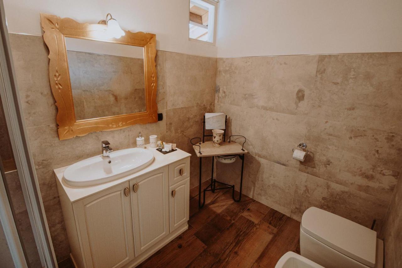 B&B Casa Santa Lucia Манерба-дель-Гарда Экстерьер фото
